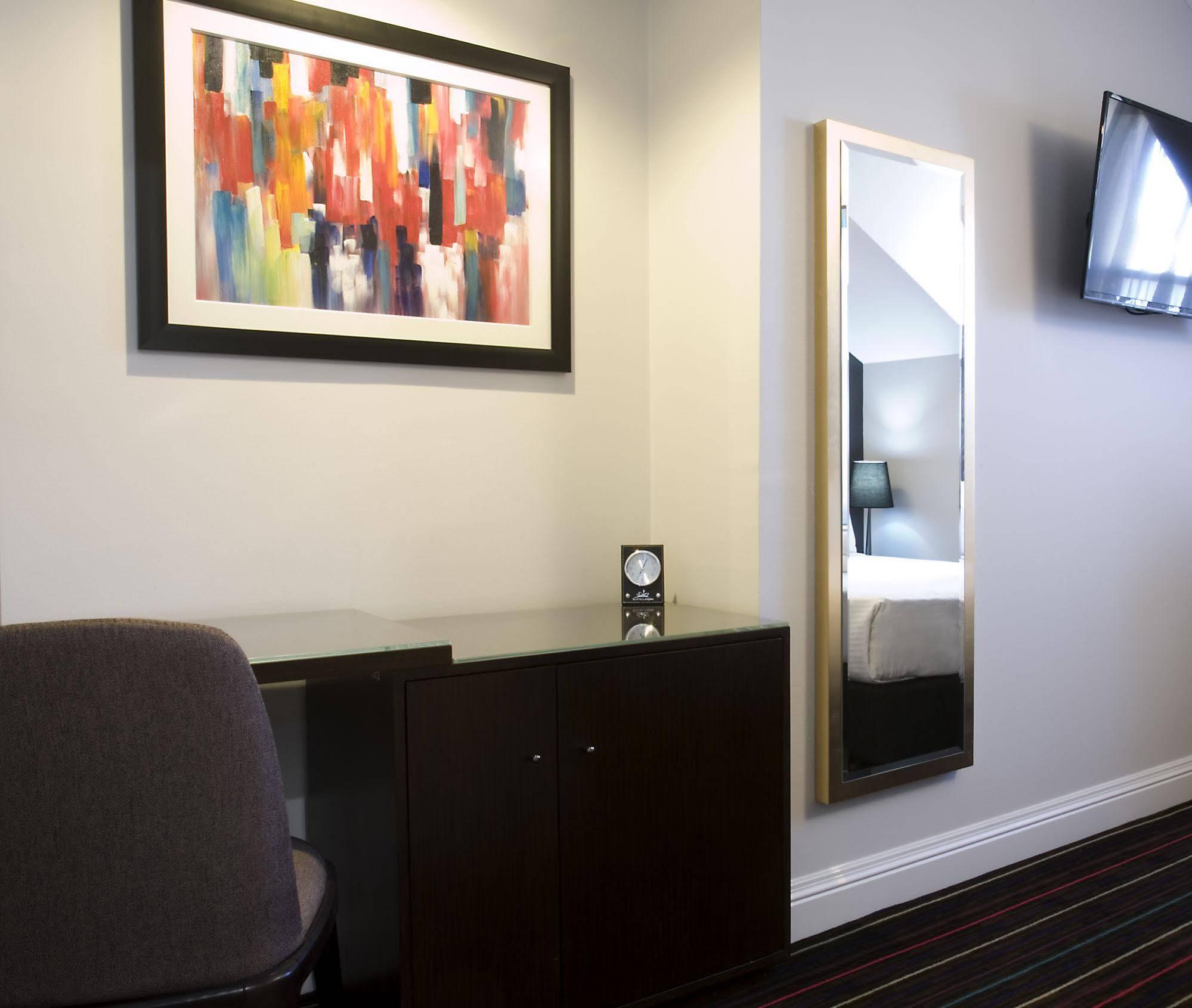 Hotel Challis Potts Point Сидни Екстериор снимка