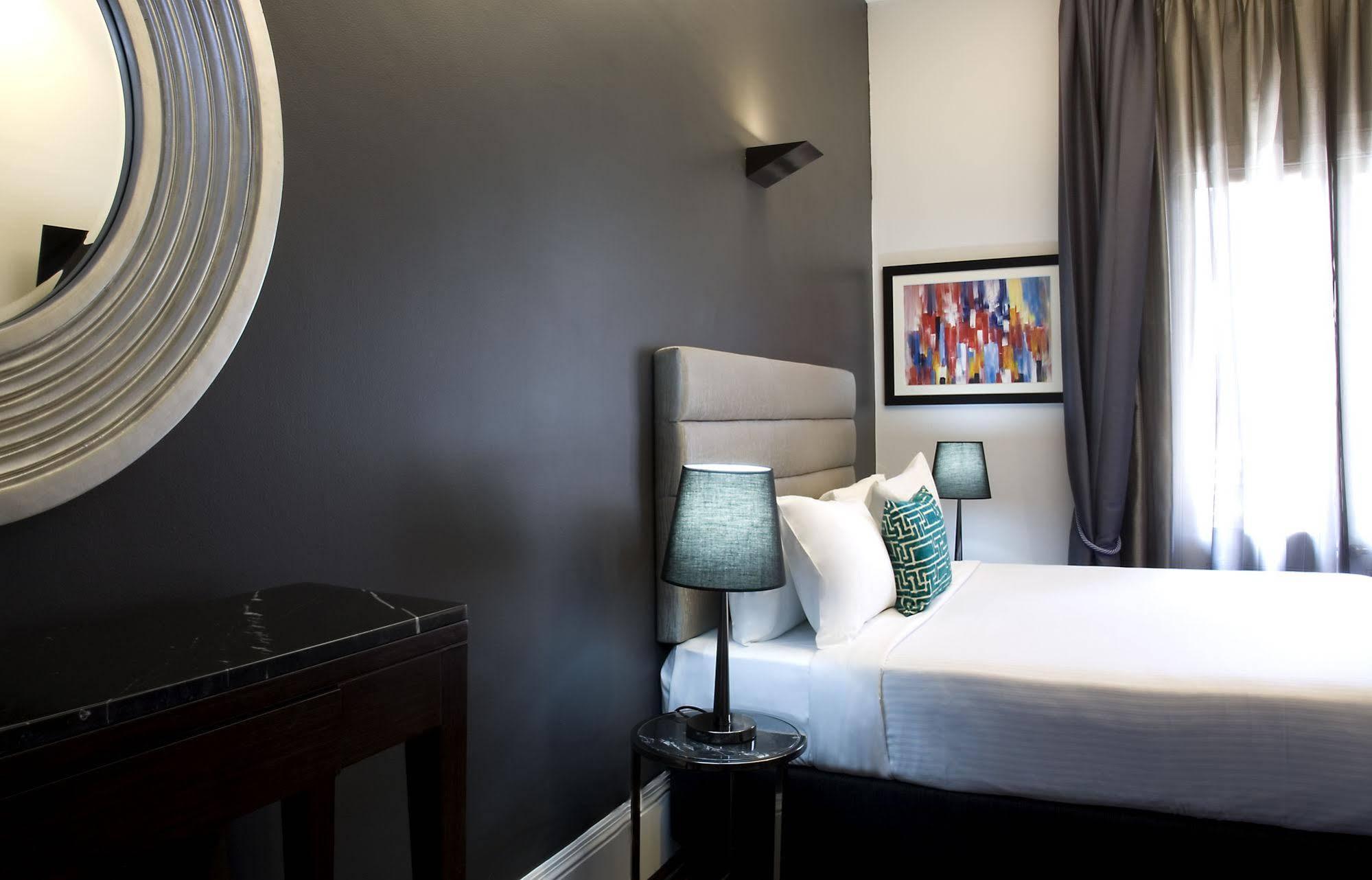 Hotel Challis Potts Point Сидни Екстериор снимка