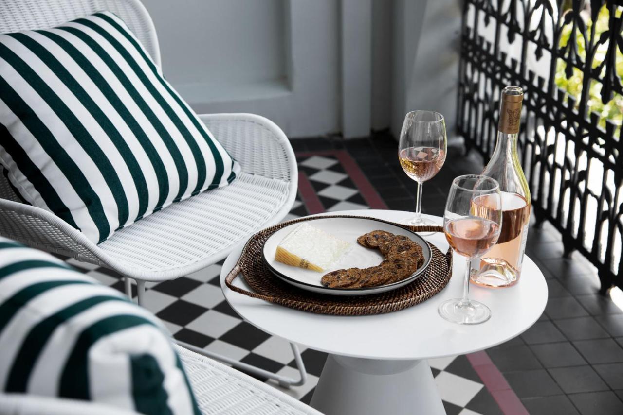 Hotel Challis Potts Point Сидни Екстериор снимка