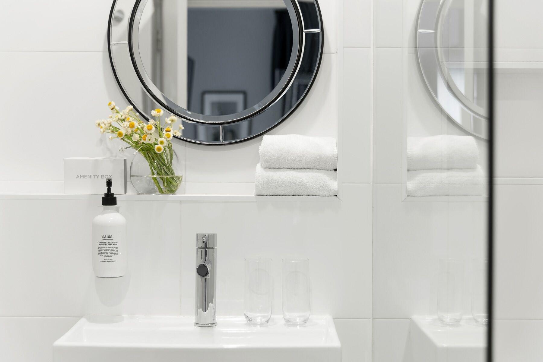 Hotel Challis Potts Point Сидни Екстериор снимка