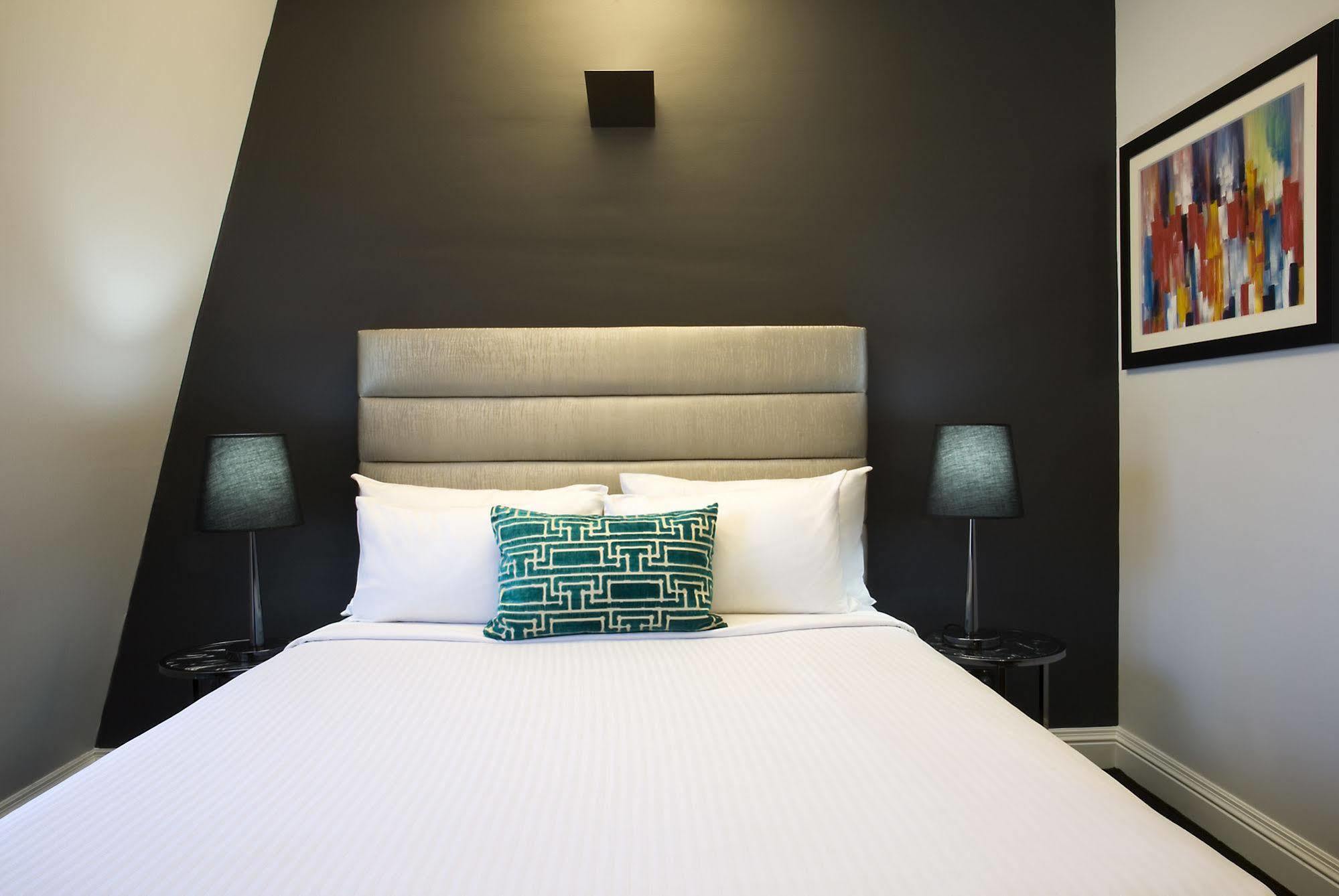 Hotel Challis Potts Point Сидни Екстериор снимка