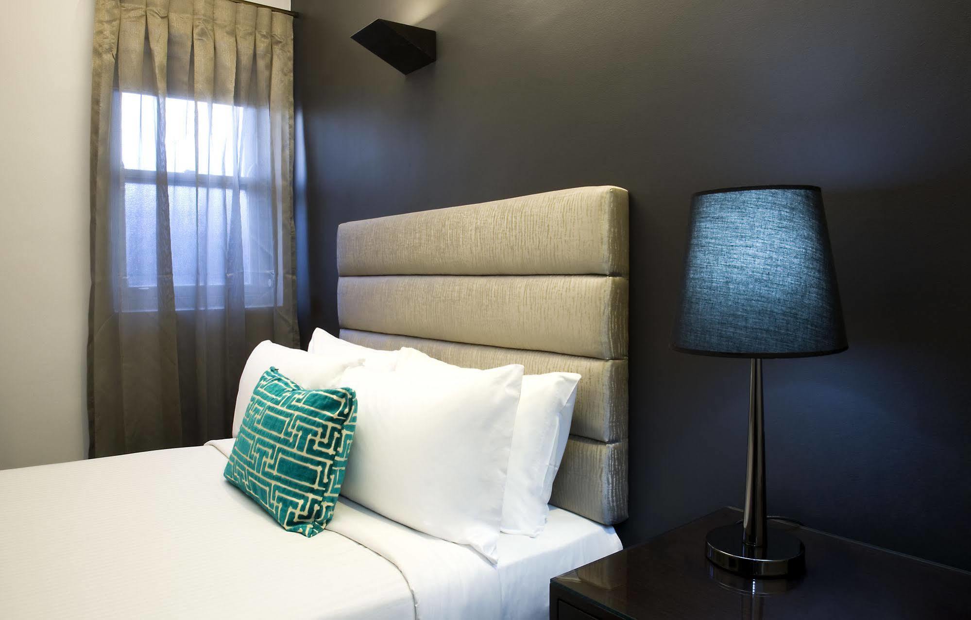 Hotel Challis Potts Point Сидни Екстериор снимка