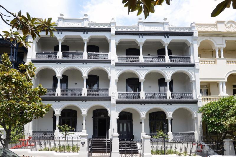 Hotel Challis Potts Point Сидни Екстериор снимка
